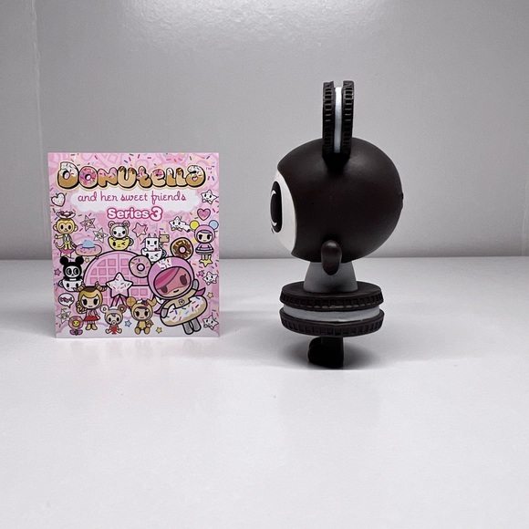 Tokidoki Donutella & her sweet friends Series 3 | CREAMOLO | Design Toy Figure - Picture 2 of 4